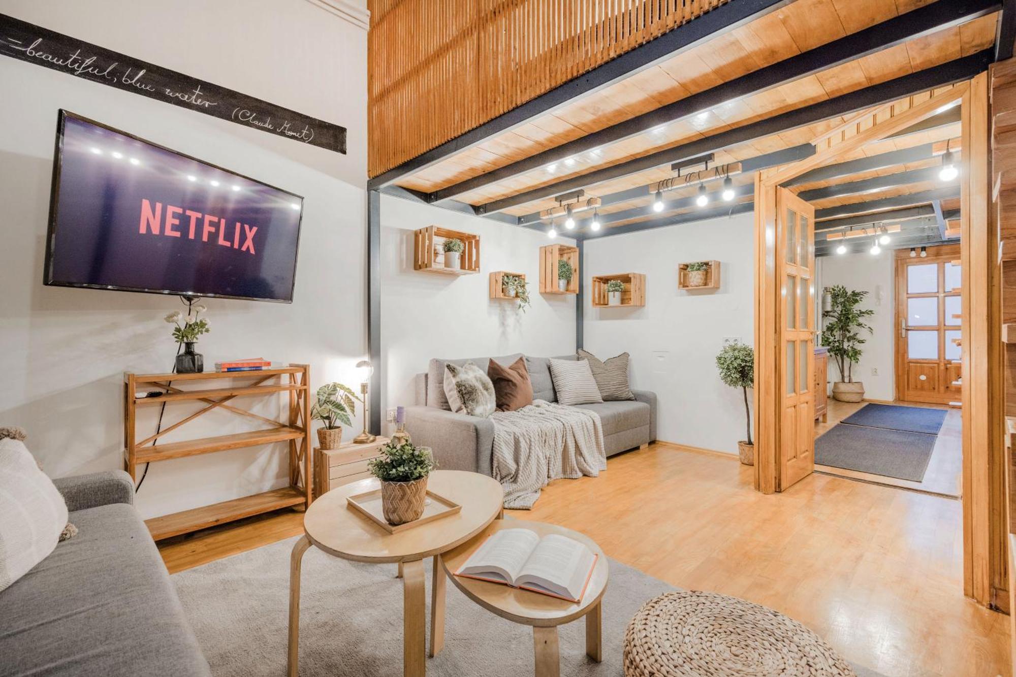 Wellness Wonderland: Garden, Sauna, Jacuzzi In Cbd Budapeşte Dış mekan fotoğraf