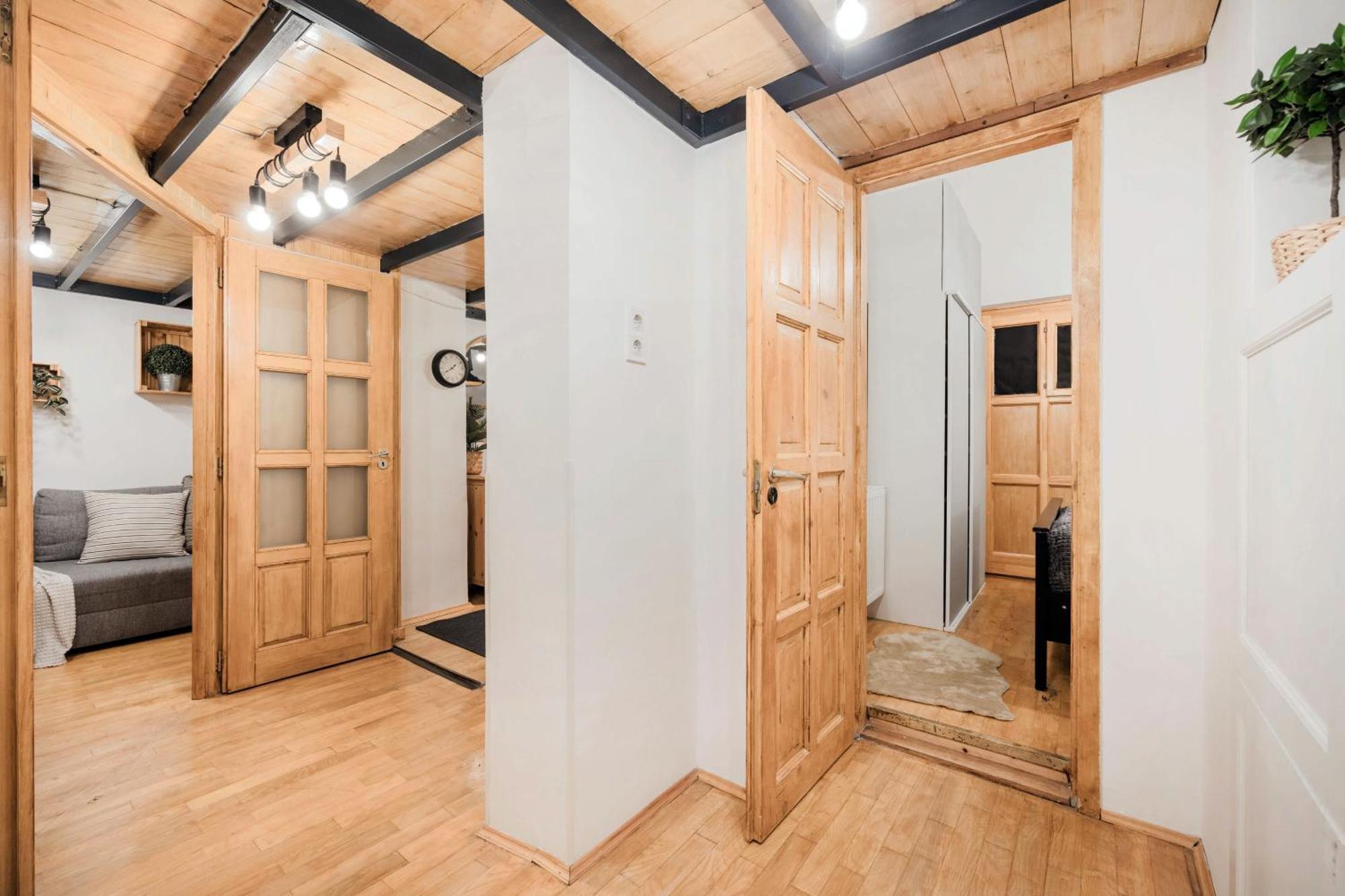 Wellness Wonderland: Garden, Sauna, Jacuzzi In Cbd Budapeşte Dış mekan fotoğraf