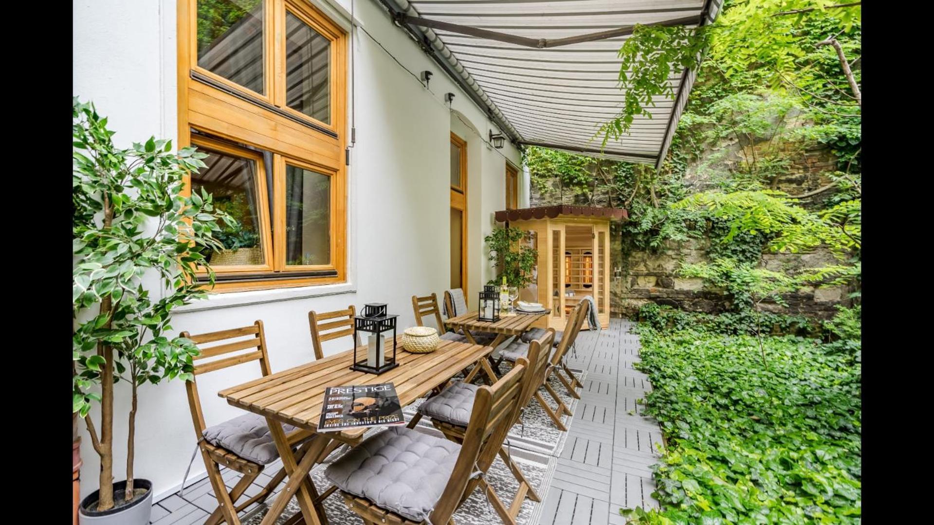 Wellness Wonderland: Garden, Sauna, Jacuzzi In Cbd Budapeşte Dış mekan fotoğraf