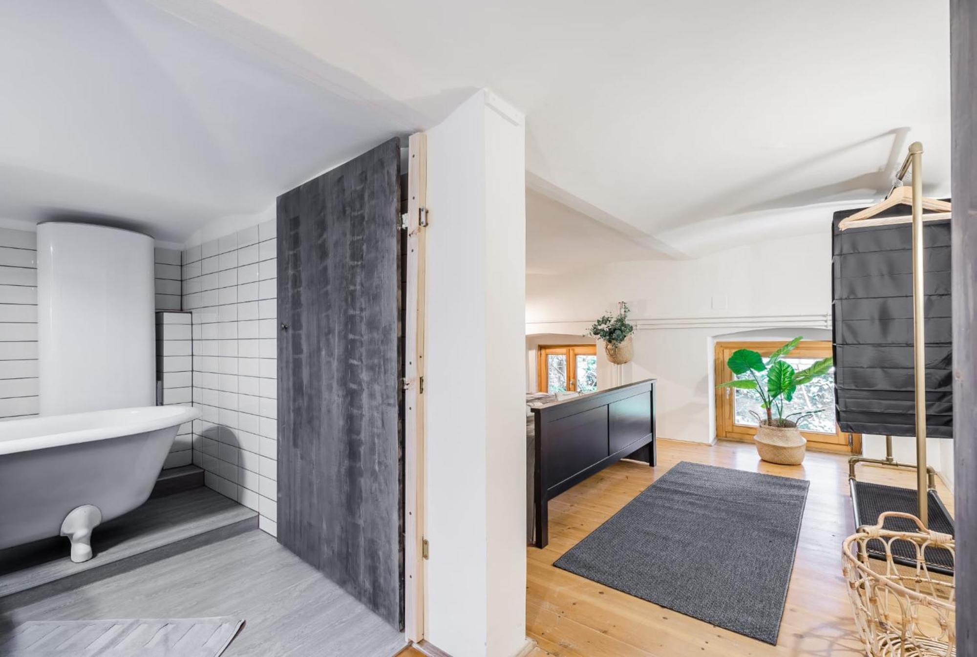 Wellness Wonderland: Garden, Sauna, Jacuzzi In Cbd Budapeşte Dış mekan fotoğraf
