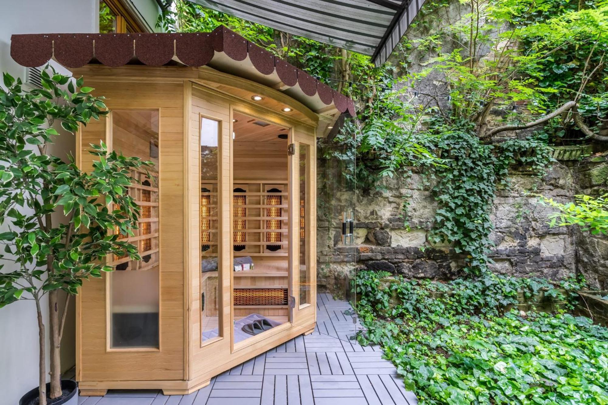 Wellness Wonderland: Garden, Sauna, Jacuzzi In Cbd Budapeşte Dış mekan fotoğraf
